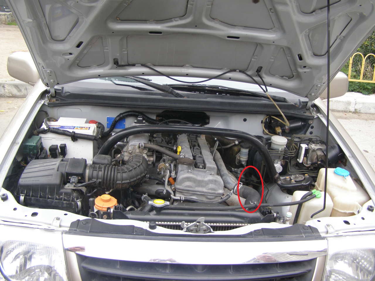 suzuki-grand-vitara-2001-engine-1.jpg